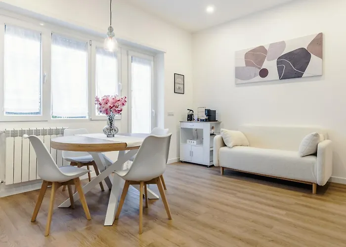 Apartment Monte Mario Aura - Modern Rom